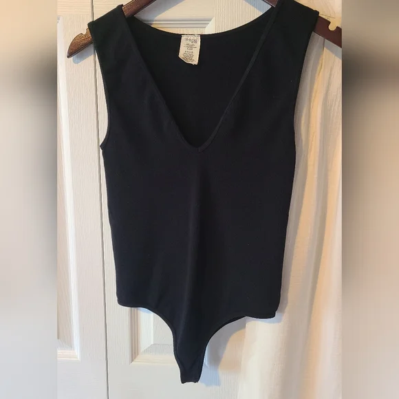 Bamboo Ribbed Deep V Bodysuit NWOT - Picture 2 of 4